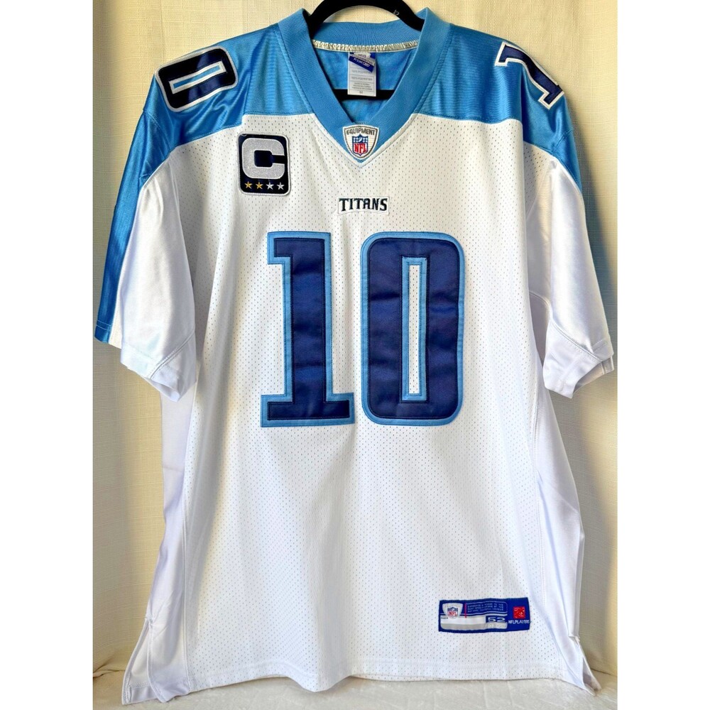 Vince Young Titans Reebok NFL Jersey Size 52 Captain Patch Stitched #10